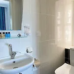 Lacivert Hotel Sefacamlik