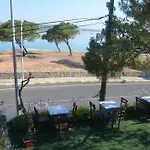 Lacivert Hotel