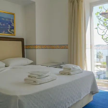 Hotel Lacivert 3*