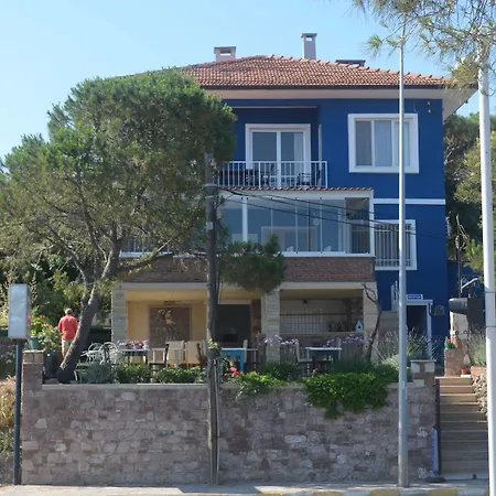 Hotel Lacivert